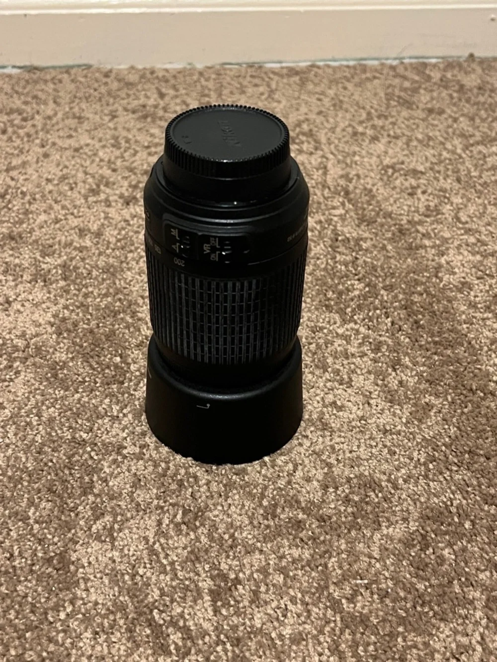Nikon Black DX 55-200mm VR Telephoto Zoom Lens with Hood